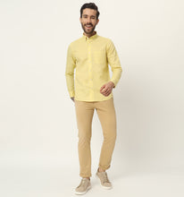 Load image into Gallery viewer, Pineapple Linen Shirt

