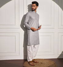Load image into Gallery viewer, Aaghaz Embroidered Kurta
