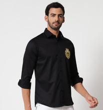 Load image into Gallery viewer, Simba Embroidery Shirt
