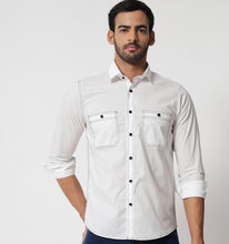 Load image into Gallery viewer, White Contrast Stitch Detail Shirt
