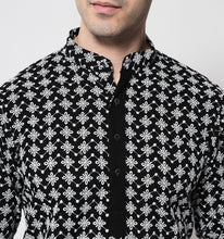 Load image into Gallery viewer, Rayees Chikankari Cotton Kurta
