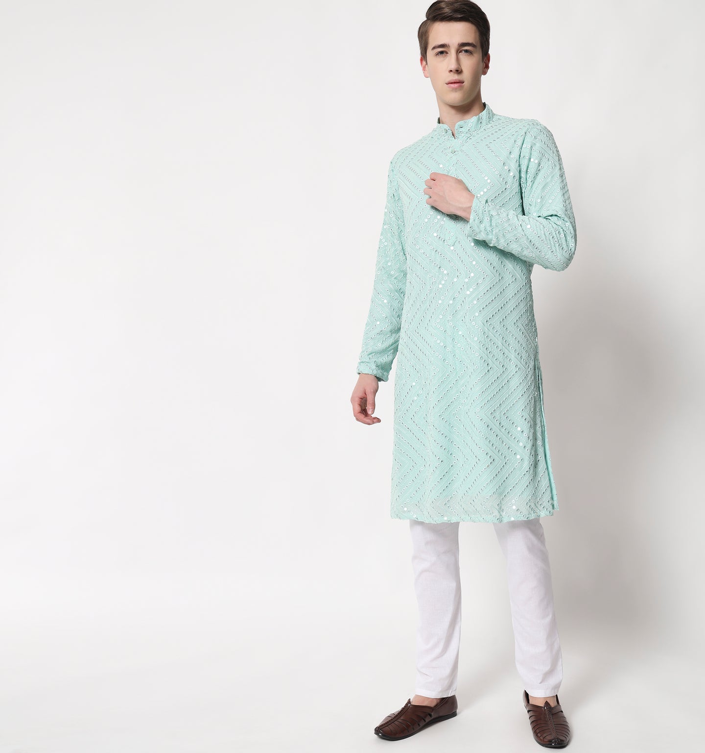 Saanjh Embellished Kurta