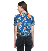 Load image into Gallery viewer, Tropic Crop Shirt
